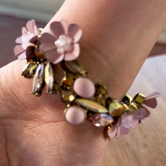 Simply Vera Wang Cherry Blossom Pink Floral Stretch Bracelet Boho Gold NWOT - Picture 5 of 5